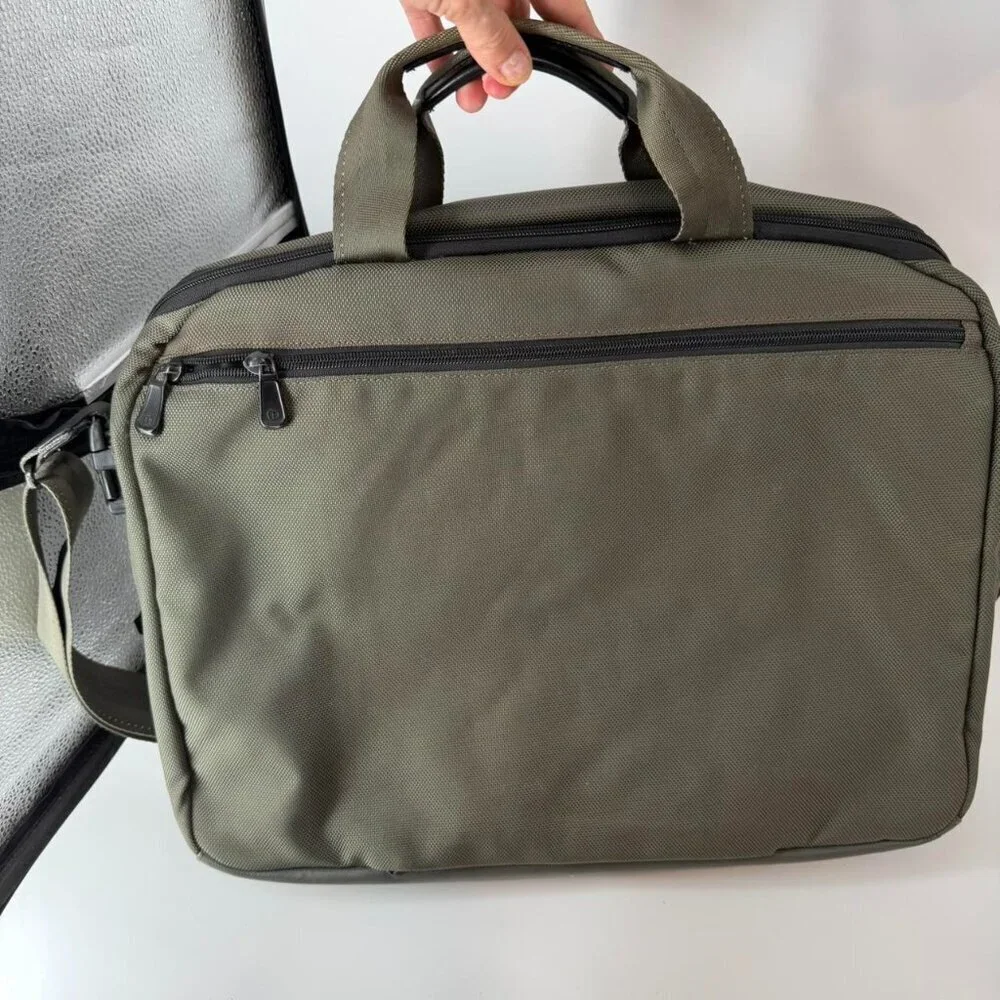 Tumi Tech Travel Olibe Green Laptop Multi Pocket Messenger Bag